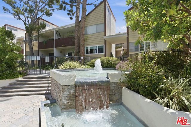5900 Canterbury Drive B217, Culver City, CA 90230