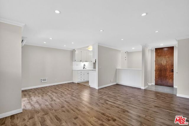 5900 Canterbury Drive B217, Culver City, CA 90230