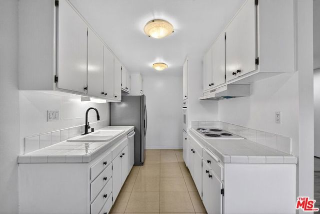 5900 Canterbury Drive B217, Culver City, CA 90230