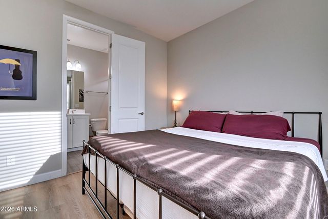 2140 E ALAMEDA Road, Phoenix, AZ 85024