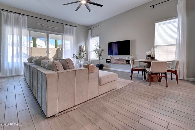 2140 E ALAMEDA Road, Phoenix, AZ 85024