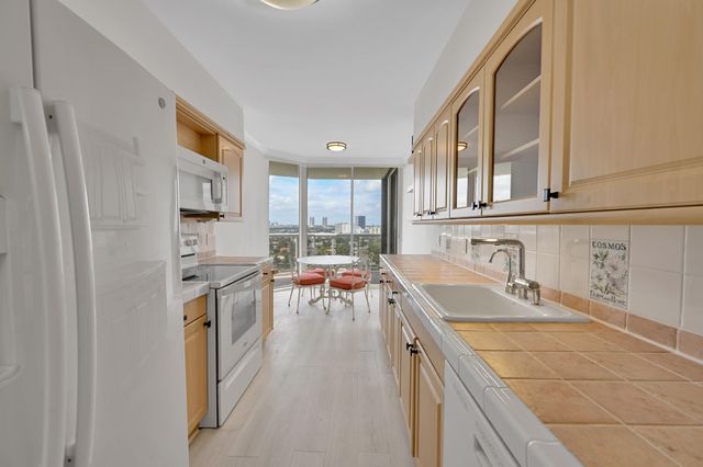 3640 Yacht Club Drive 1501, Aventura, FL 33180
