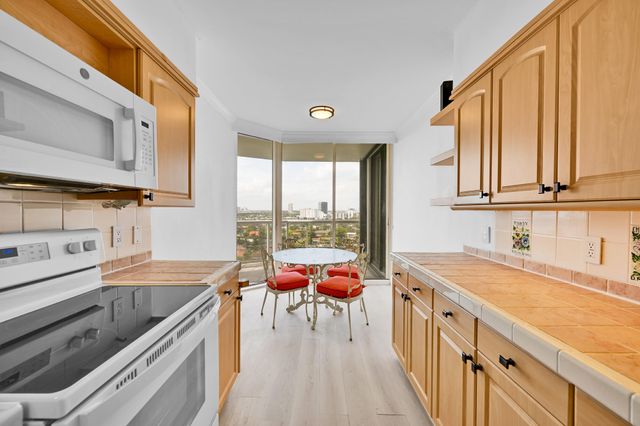 3640 Yacht Club Drive 1501, Aventura, FL 33180
