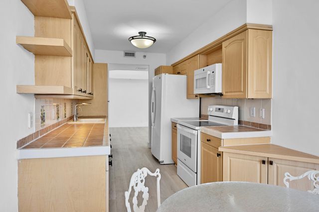 3640 Yacht Club Drive 1501, Aventura, FL 33180