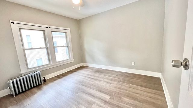170 S Porter Street 2, Elgin, IL 60120