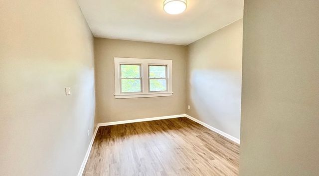 170 S Porter Street 2, Elgin, IL 60120