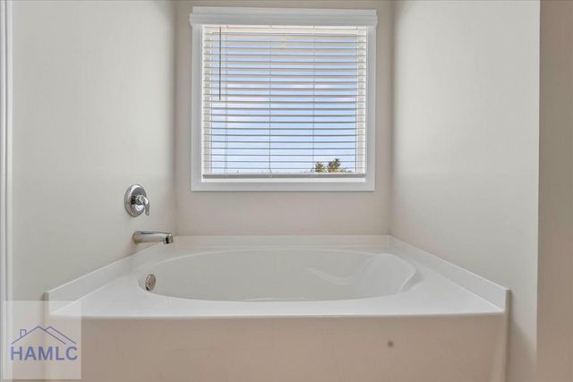 1670 Arnold Drive SE, Allenhurst, GA 31301