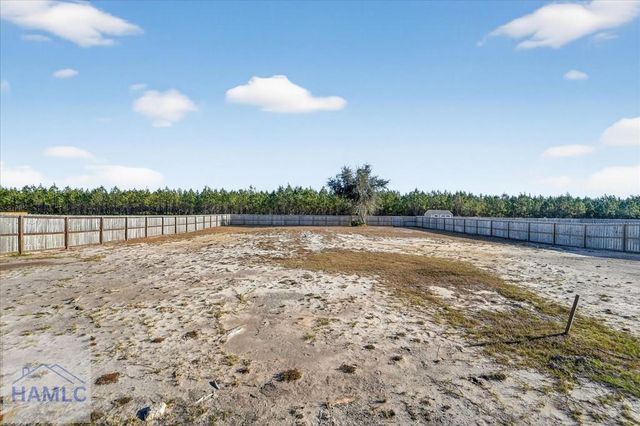 1670 Arnold Drive SE, Allenhurst, GA 31301