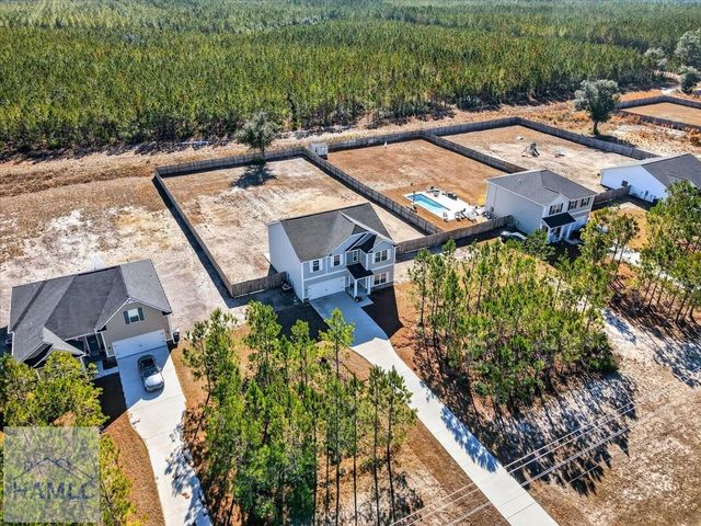 1670 Arnold Drive SE, Allenhurst, GA 31301