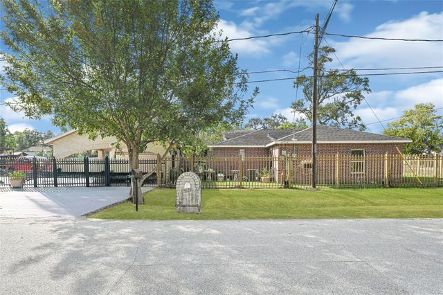 2120 Vance Street, Houston, TX 77093