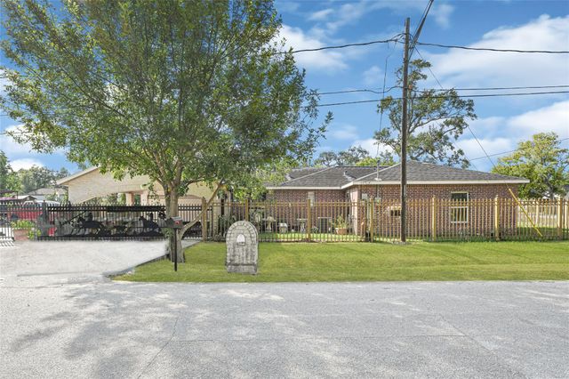 2120 Vance Street, Houston, TX 77093