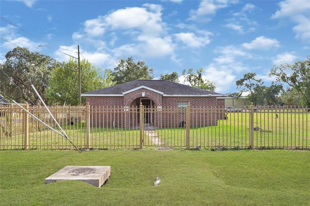 2120 Vance Street, Houston, TX 77093