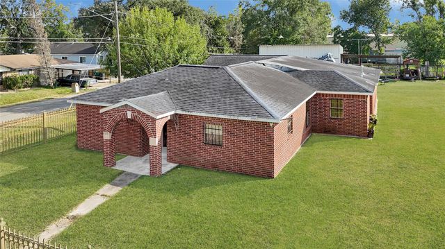2120 Vance Street, Houston, TX 77093