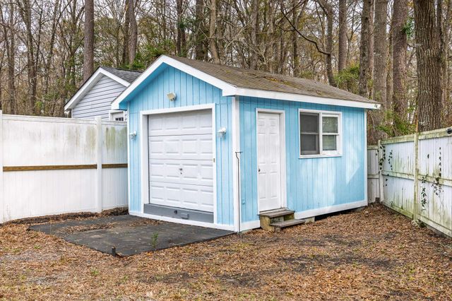 3534 Gordon Dr., Myrtle Beach, SC 29579