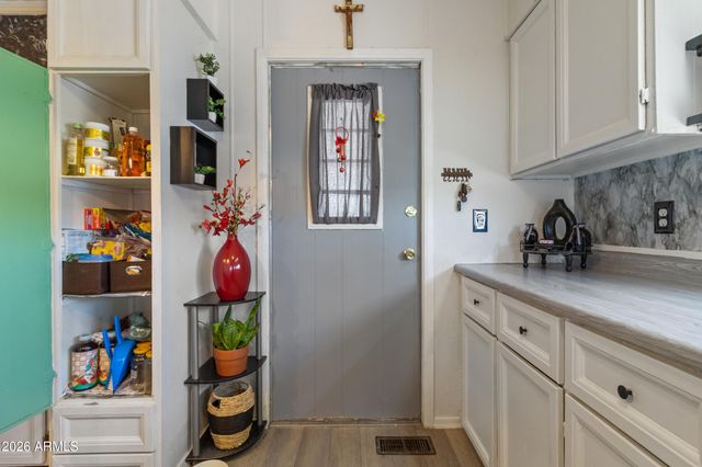 2727 E UNIVERSITY Drive 134, Tempe, AZ 85288