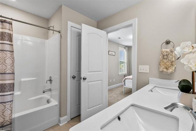 1726 Eastover Drive, Kernersville, NC 27284