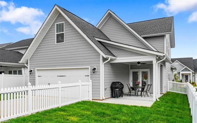 1726 Eastover Drive, Kernersville, NC 27284