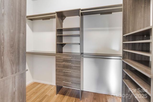 1004. Greenleaf Avenue B, Charlotte, NC 28202