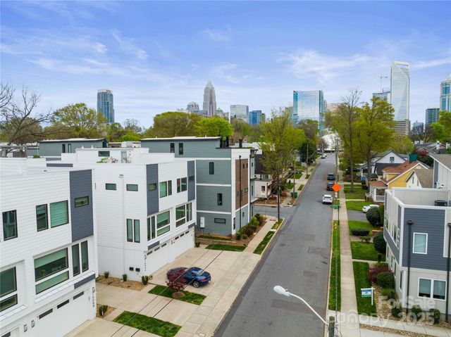 1004. Greenleaf Avenue B, Charlotte, NC 28202