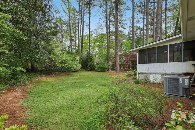 2030 Woodbine Terrace NE, Atlanta, GA 30329