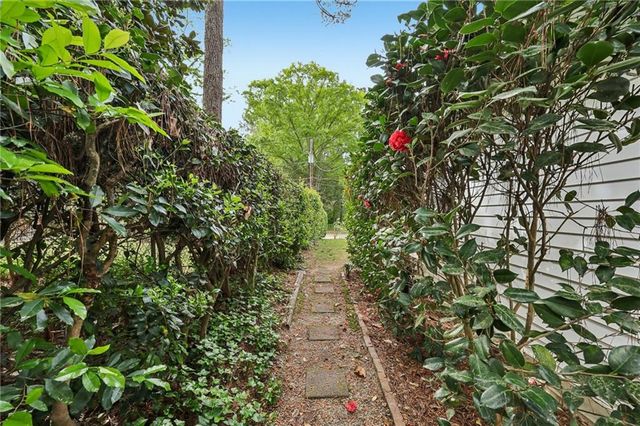 2030 Woodbine Terrace NE, Atlanta, GA 30329