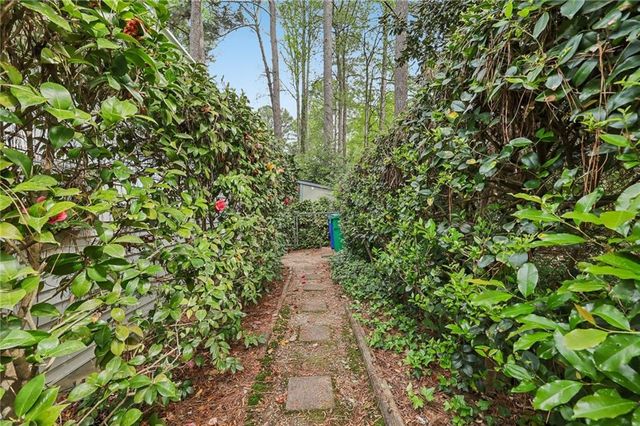 2030 Woodbine Terrace NE, Atlanta, GA 30329