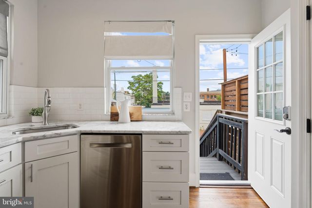 2129 4TH ST NE, Washington, DC 20002