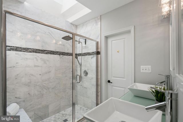 2129 4TH ST NE, Washington, DC 20002