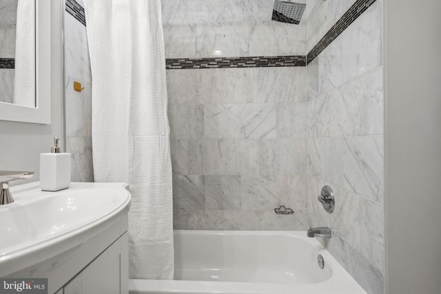 2129 4TH ST NE, Washington, DC 20002