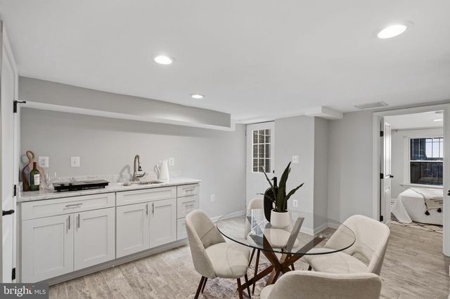 2129 4TH ST NE, Washington, DC 20002