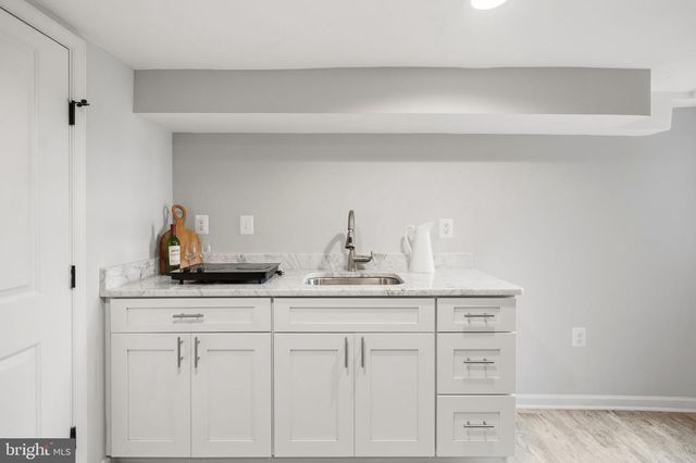 2129 4TH ST NE, Washington, DC 20002