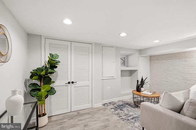 2129 4TH ST NE, Washington, DC 20002