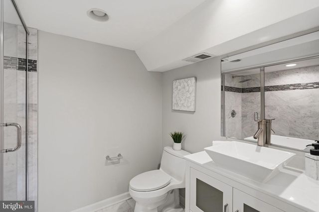 2129 4TH ST NE, Washington, DC 20002