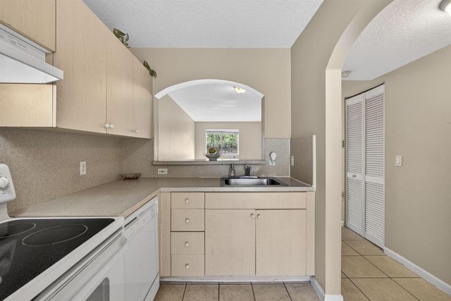 3501 Briar Bay Boulevard 105, West Palm Beach, FL 33411