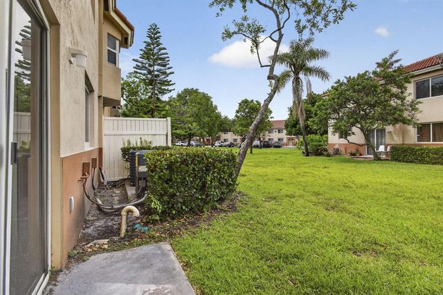3501 Briar Bay Boulevard 105, West Palm Beach, FL 33411