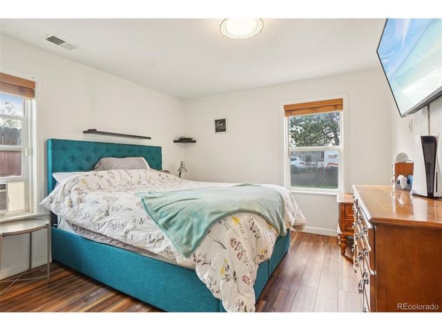 572 S Newton St, Denver, CO 80219