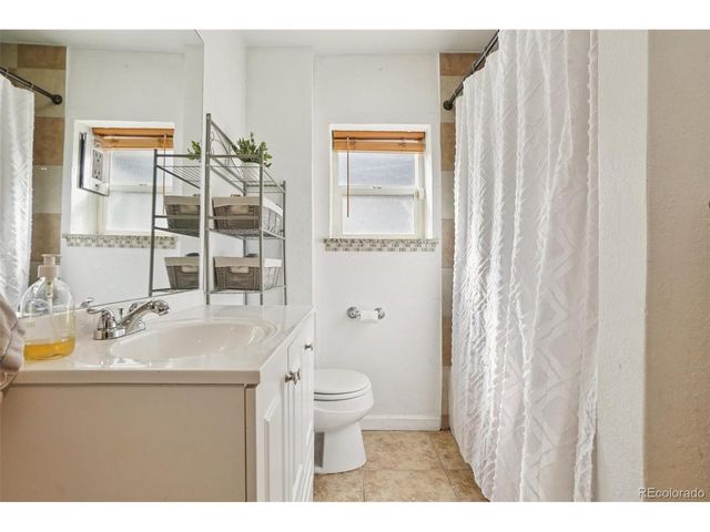 572 S Newton St, Denver, CO 80219