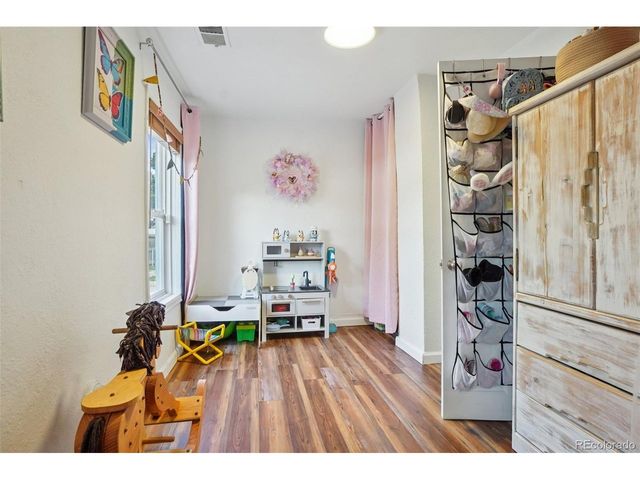 572 S Newton St, Denver, CO 80219