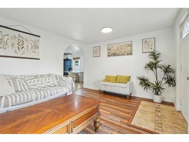 572 S Newton St, Denver, CO 80219