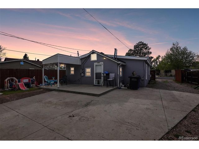 572 S Newton St, Denver, CO 80219