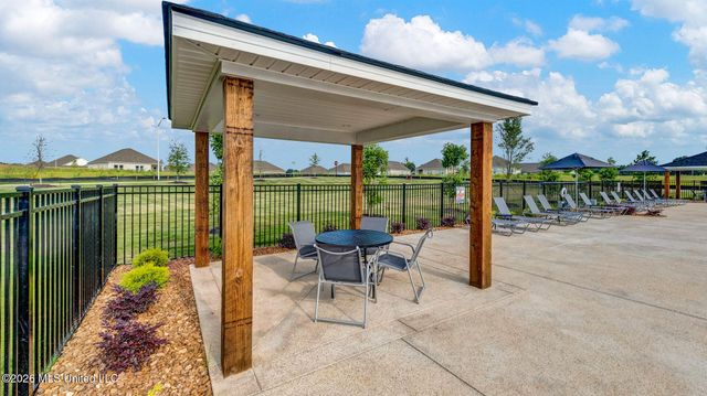 8295 Bankhead Drive, Olive Branch, MS 38654