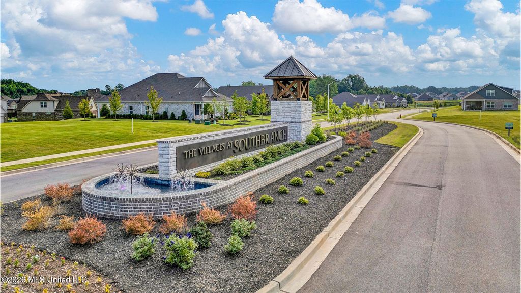 8295 Bankhead Drive, Olive Branch, MS 38654
