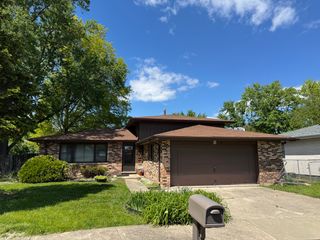 8 Rich Court, Park Forest, IL 60466