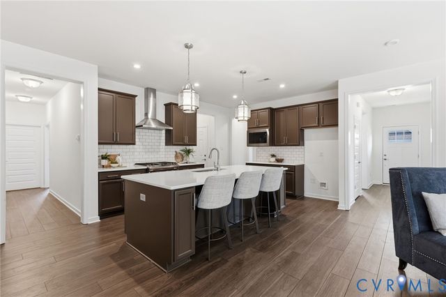 6618 Liege Hl, Moseley, VA 23120