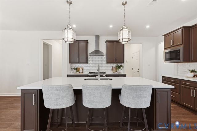 6618 Liege Hl, Moseley, VA 23120