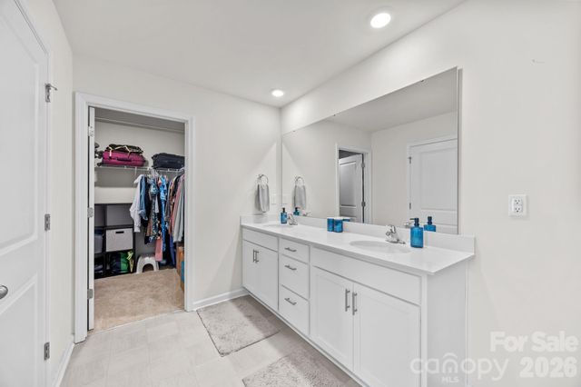 183 Marathon Lane, Candler, NC 28715