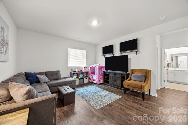 183 Marathon Lane, Candler, NC 28715