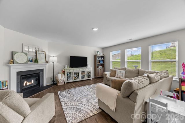 183 Marathon Lane, Candler, NC 28715