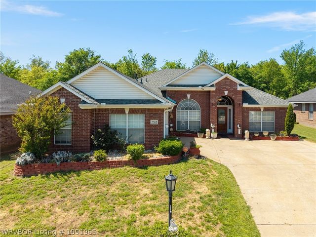 7512 Red Pine Drive, Fort Smith, AR 72916