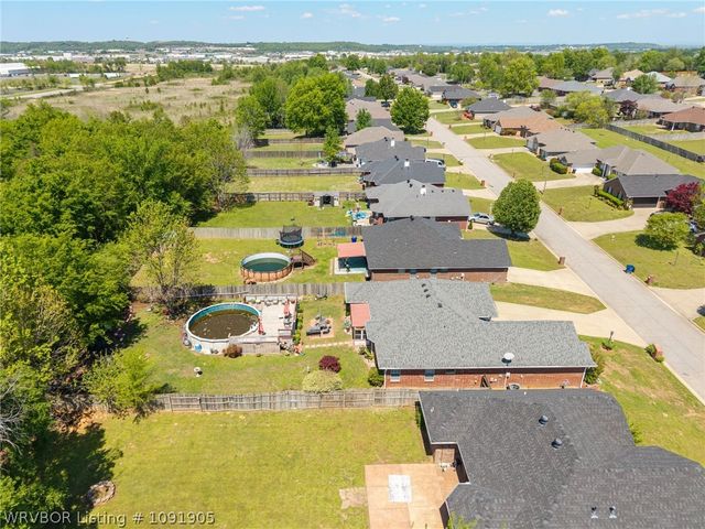 7512 Red Pine Drive, Fort Smith, AR 72916